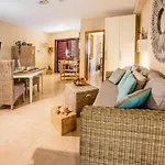 Casamarena Apartman *